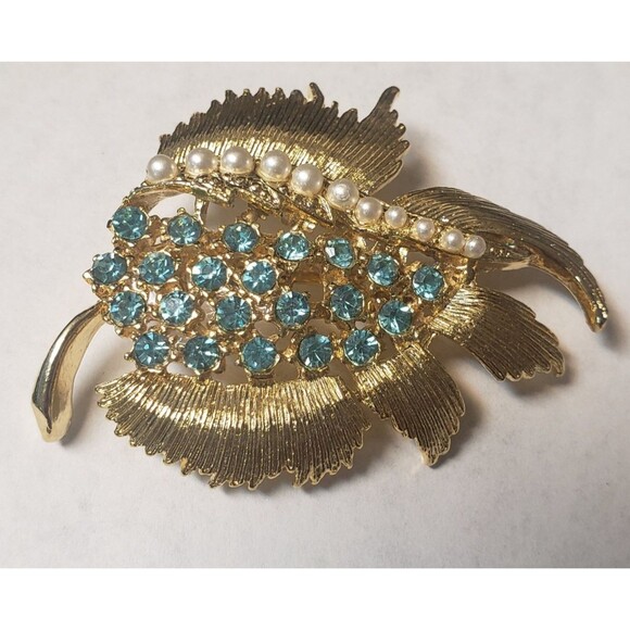 Vintage Signed Gerry's Gold Tone Pearl Aqua Blue Crystal Rhinetsone Leaf Brooch - Picture 13 of 14
